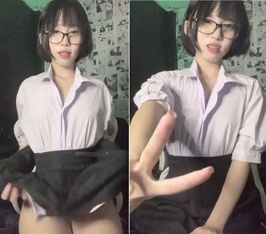 Clip sex của em học sinh vú nhỏ